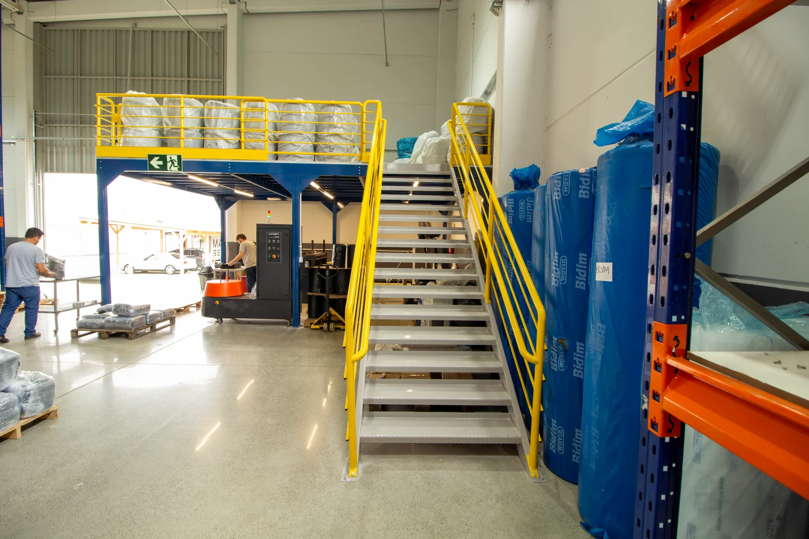 Mezaninos - Imagem 1